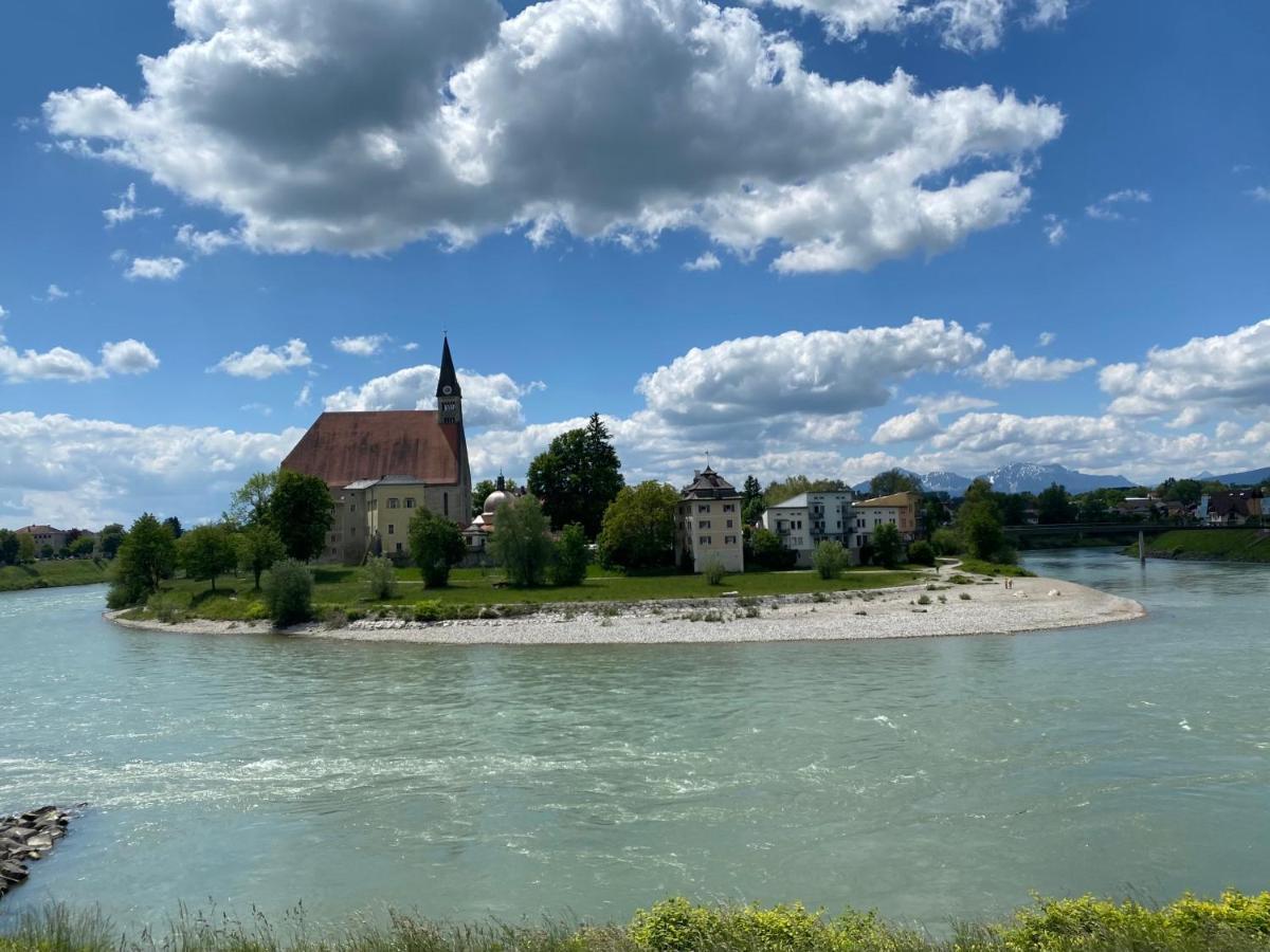 Ferienwohnung An Der Idyllischen Salzachschleife Naehe Salzburg Laufen Dış mekan fotoğraf
