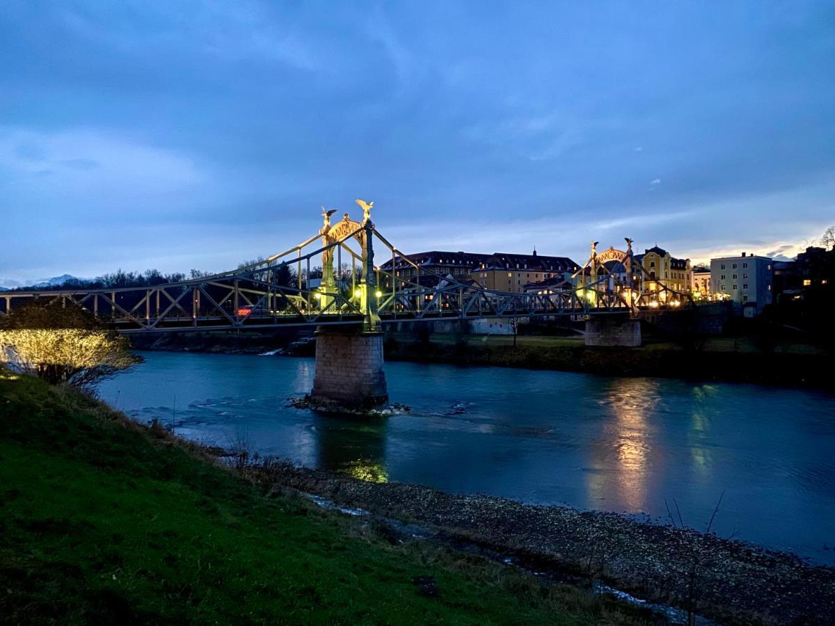 Ferienwohnung An Der Idyllischen Salzachschleife Naehe Salzburg Laufen Dış mekan fotoğraf