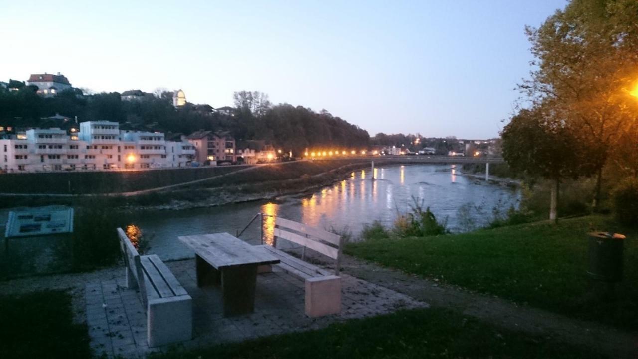 Ferienwohnung An Der Idyllischen Salzachschleife Naehe Salzburg Laufen Dış mekan fotoğraf